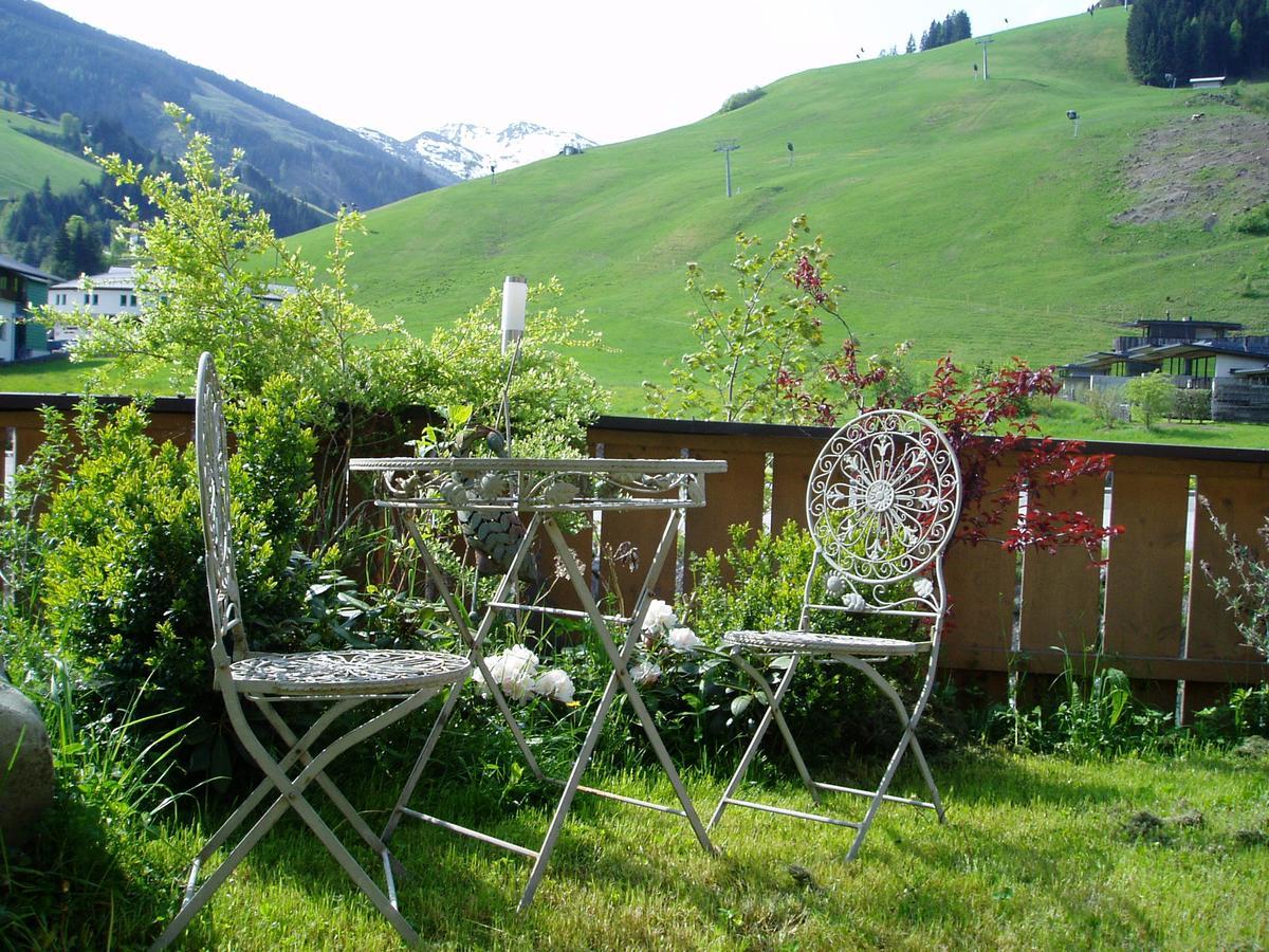 Am Zwoelferkogel Appartements Зальбах-Хинтерглемм Экстерьер фото